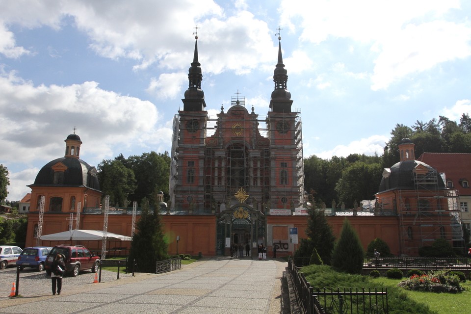 Sanktuarium po pracach konserwatorskich