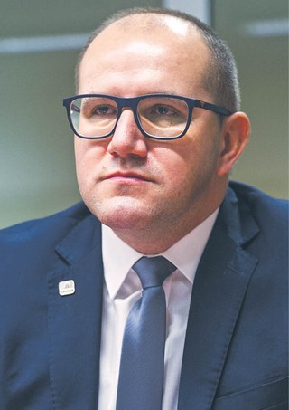 Szef GDDKiA: Nowe przepisy mogą wydłużyć inwestycje [WYWIAD]