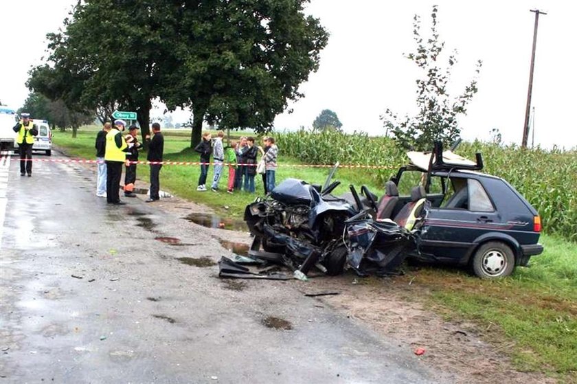 Makabra na drodze! Nie żyje kobieta! FOTO