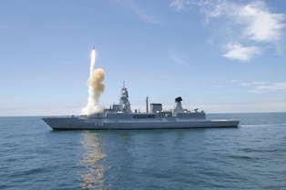 Francja sprzeda Grecji trzy fregaty wojskowe o wartości 5 mld euro