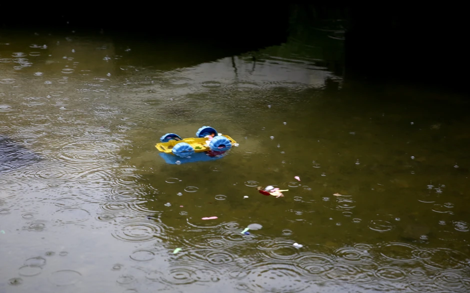 Fekalne vode po ulicama i dvorištima