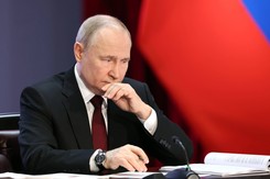 Putin wymazuje prawdę o Katyniu. 'Odtajnione dokumenty' to fałszywka