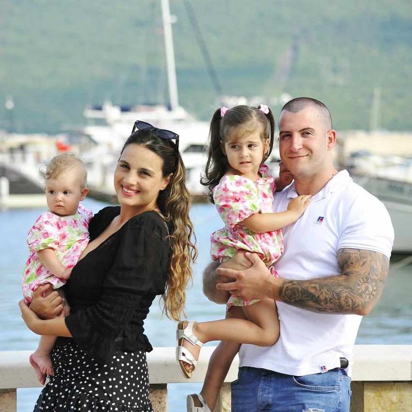 Andrej Marić sa porodicom