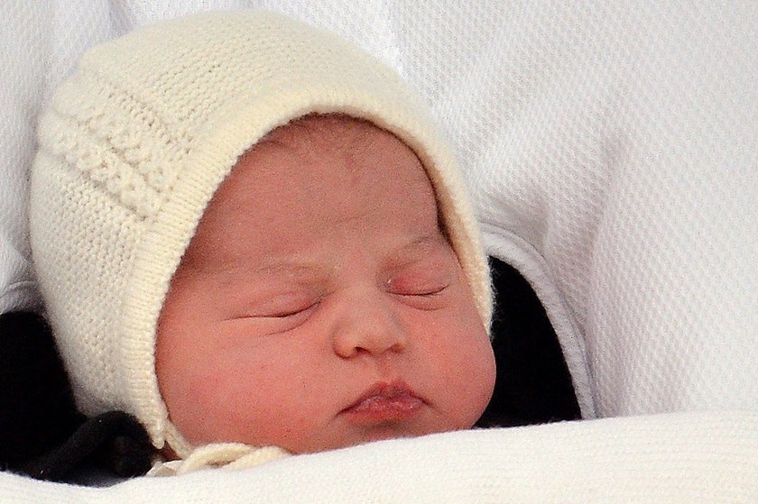 Charlotte Elizabeth Diana - tak ma na imię drugie dziecko księżnej Catherine i księcia Williama, które urodziło się w sobotę