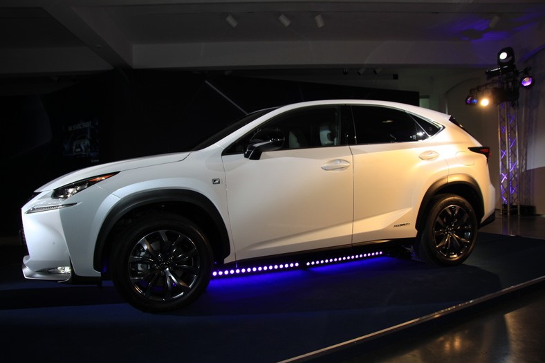 Lexus NX 300h