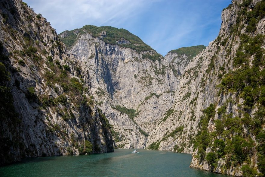 Jezioro Koman, Albania