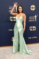Vanessa Hudgens Atelier Versace ruhában