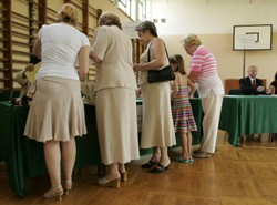 Bieda w telewizjach. Nie ma na ankieterów