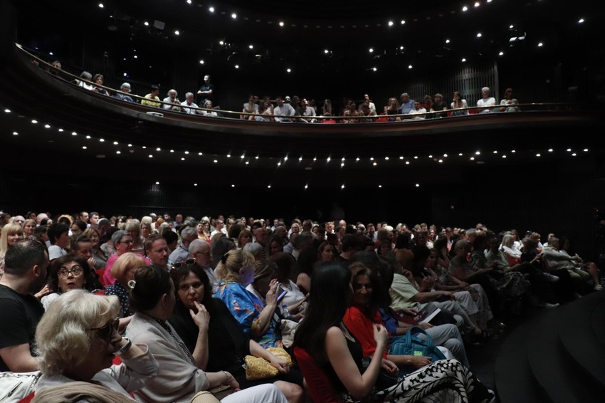 Puna sala na premijeri 