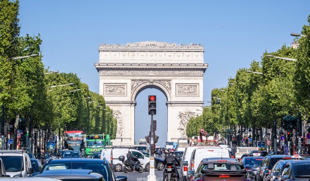 pariz guzva foto EPA CHRISTOPHE PETIT TESSON