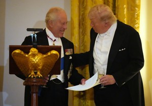 Kralj Čarls i Donald Tramp