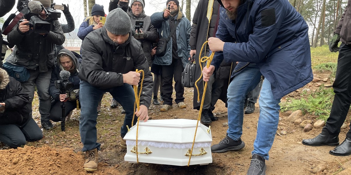 W Bohonikach pochowano dziecko Irakijki, która poroniła w 25 tygodniu ciąży. 