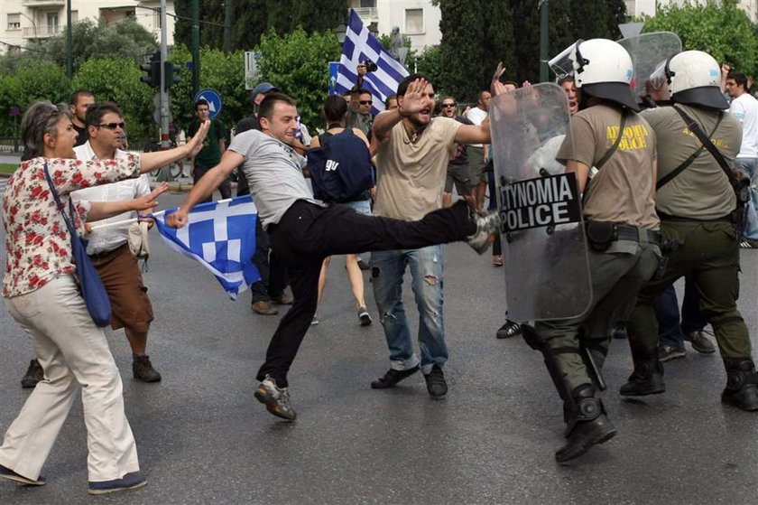 Rewolta w Grecji! Starcia z policją! Szturm na parlament!