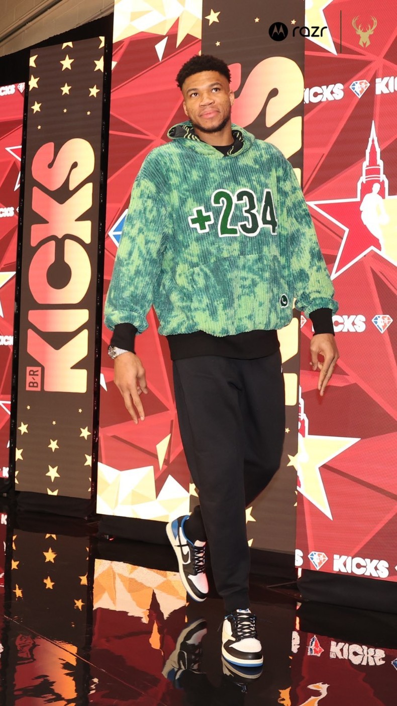 Ο Γιάννης κάνει τον κόσμο να καταλάβει ότι είναι Νιγηριανός