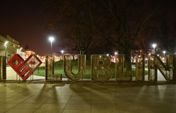 "Pozostaje nam tylko ciemność". Zgasły światła w polskich miastach [WIDEO]