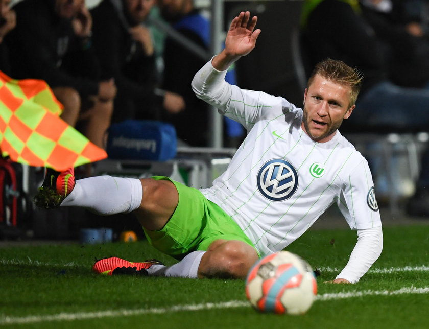 Jakub Błaszczykowski ma nową rolę w VfL Wolfsburg. Dieter Hecking wystawia go na prawej obronie