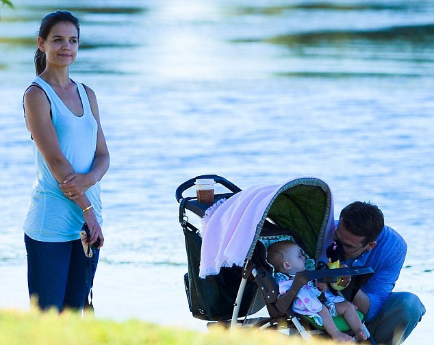 "The Woman In Gold": Katie Holmes i Ryan Reynolds na planie wspólnego filmu