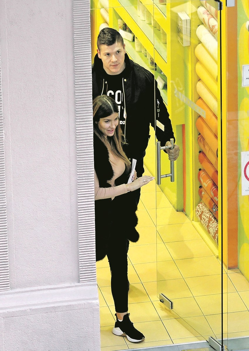 Sloba i Jelena, paparaco