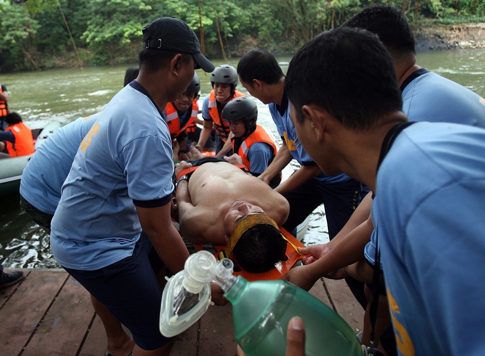 PHILIPPINES FLOOD RESCUE OPERATIONS TRAINING