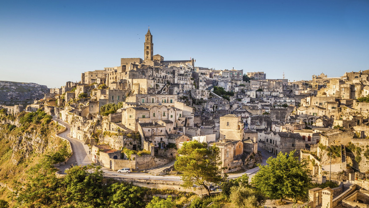 Matera: co warto zobaczyć w kamiennym mieście? Atrakcje i historia Matery 