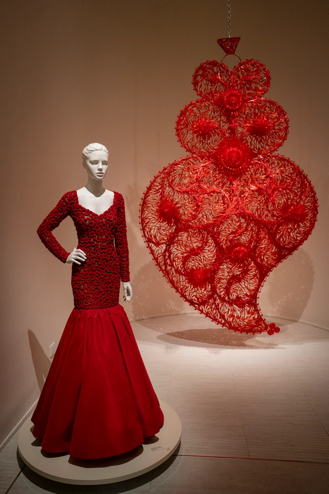 Haljina u čuvenoj Valentino crvenoj