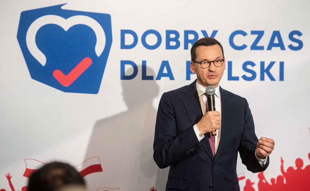Liczę na to, że TSUE ws. legalności powołania i działania KRS wyda wyrok zgodny z unijnym prawem; Unia ma obowiązek szanować różnorodne systemy i tradycje prawne poszczególnych państw - powiedział w wywiadzie dla PAP premier Mateusz Morawiecki.