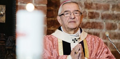 Abp Głódź ma ogromny problem. Kilkunastu księży napisało list