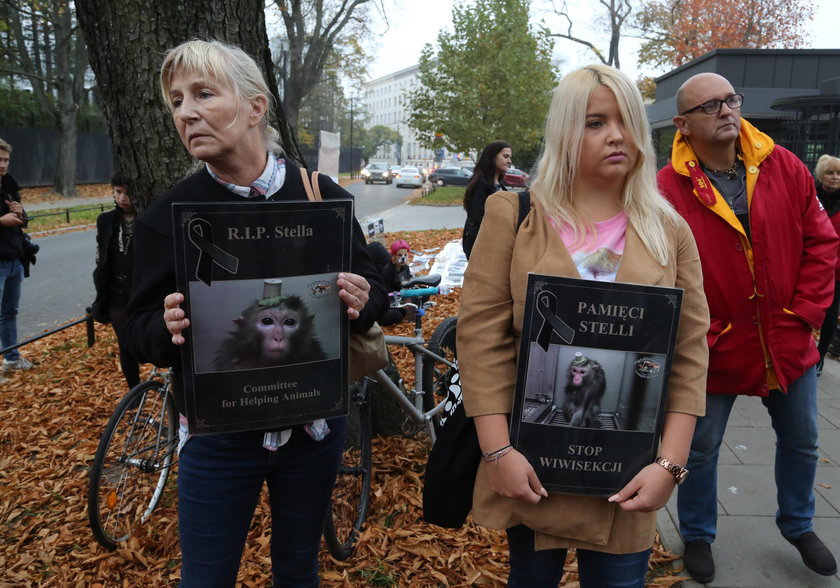 Protest przed Ambasadą Niemiec w Warszawie