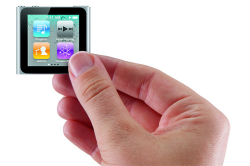 iPod nano szóstej generacji jest naprawdę niewielki, ale możliwościami przewyższa niejedną popularną empetrójkę. W porównaniu do swojego poprzednika, to wygodny mikrus 