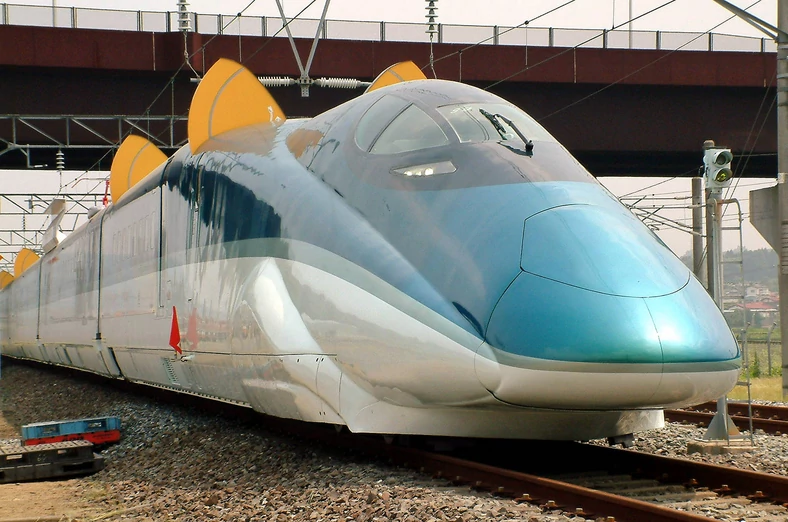 Pomysł przenośnego urządzenia do gier narodził się w Shinkansenie, japońskim superszybkim pociągu.
