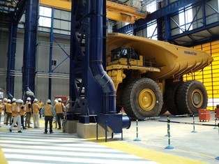 Czerwono na warszawskiej giełdzie. KGHM traci 8,5 proc.