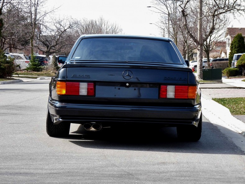 Mercedes 560 SEC 6.0 AMG