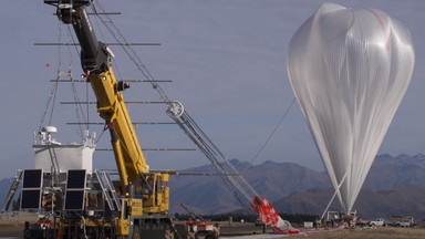 Amerykański "superbalon" od tygodni sunie nad globem. Wiemy, co "szpieguje" [ZDJĘCIA]