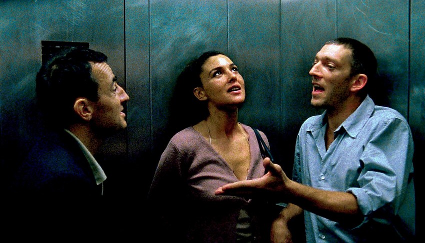 Monika Beluči i Vensan Kasel u filmu "Otpozadi"