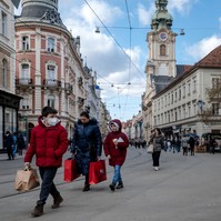 Ausztriában mától se étterem, se hotel, se mozi, se fodrász, ha oltatlan