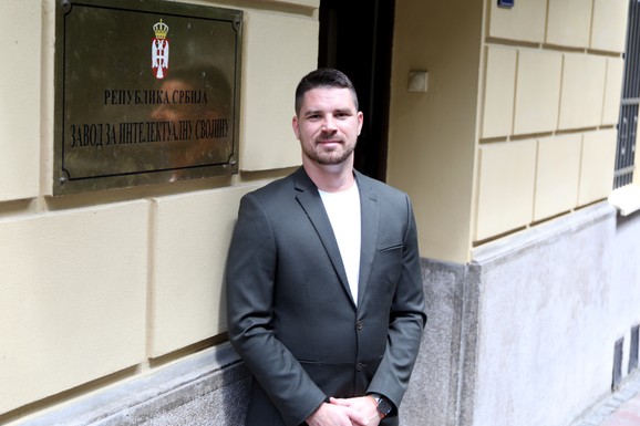 Kraj "prenaduvanog AI balona"? Lljubomir Kljajić za "Blic Biznis":  Kako se čuvaju autorska prava i doktrina "fer upotrebe" u eri veštačke inteligencije