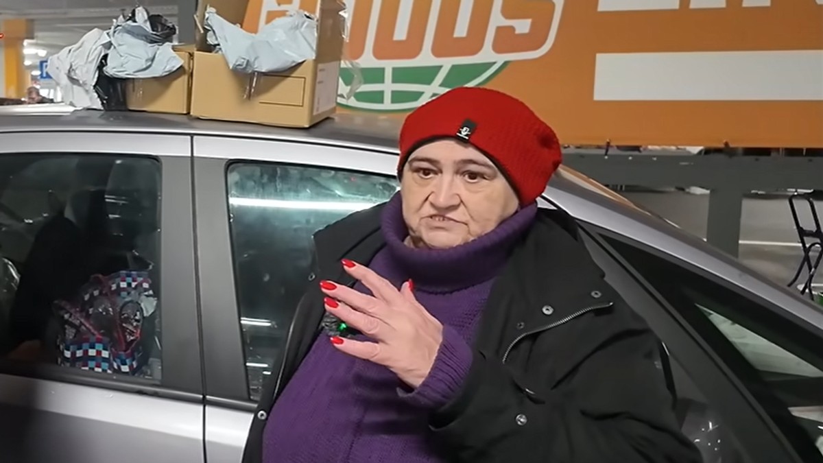 Nevenka je otišla za vreme Jugoslavije u Nemačku i tamo živi život vredan filma