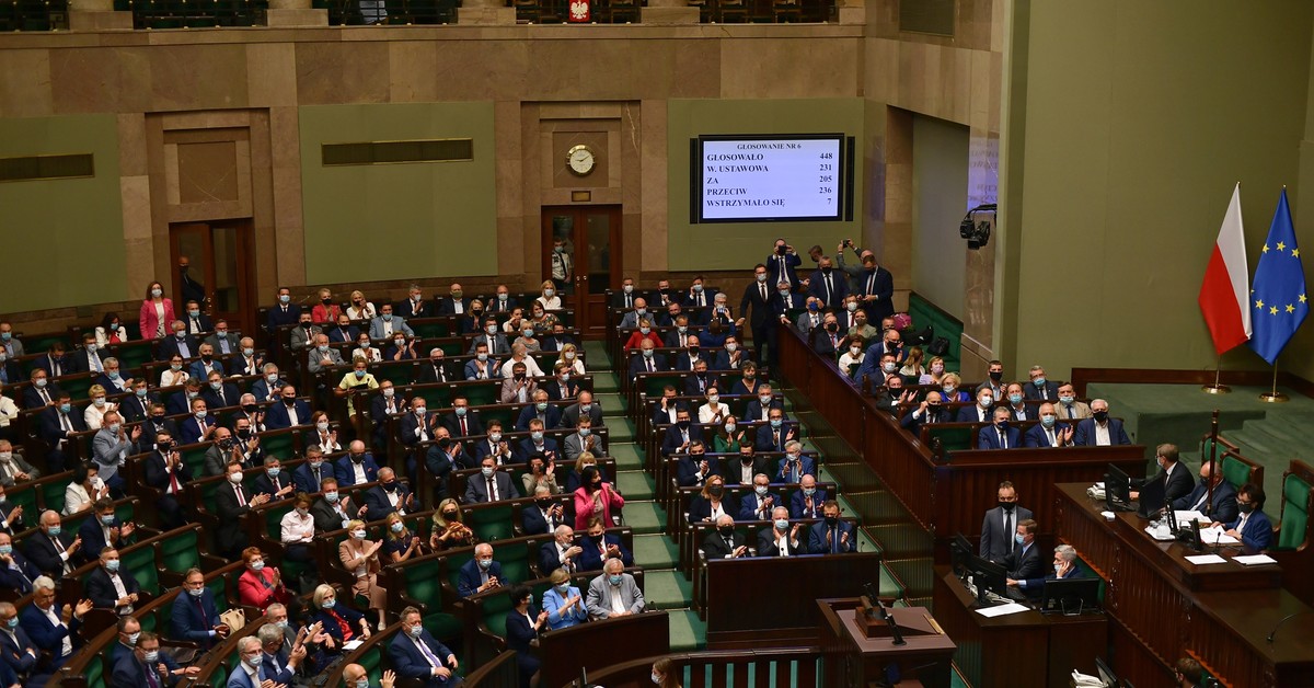 Awantura w Sejmie o przebieg komisji. "Tego nie było, pani kłamie" - Vimarsana News