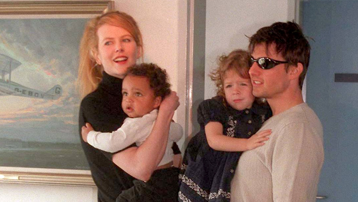 Connor i Bella z rodzicami w latach 90.