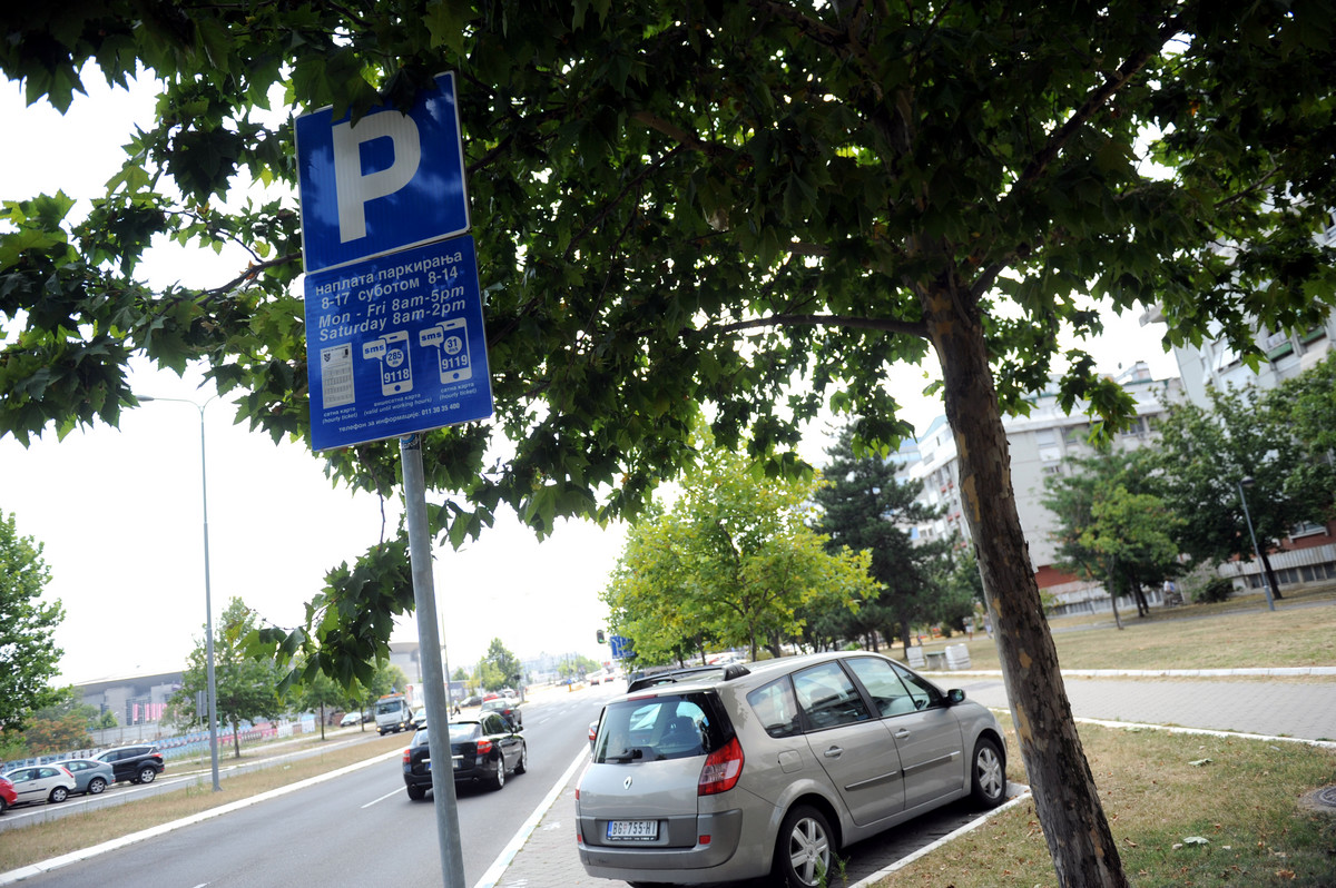 PARKING ZONE I NA NOVOM BEOGRADU Od avgusta naplata parkinga u Bulevaru Zorana Đinđića