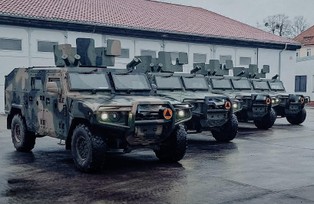 Żołnierze z Morąga z prezentem pod choinkę. Otrzymali nowe Legwany z Korei Płd.