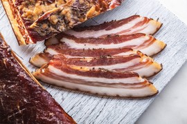 Srbi OBOŽAVAJU DA JEDU dve vrste SLANINE: Jedna sadrži LOŠ SASTOJAK koji je poguban po zdravlje