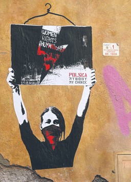 Po wyroku TK w zagranicznych klinikach ponad tysiąc aborcji. W ciszy problem nie znika