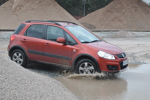 Mini-rakieta na ropę: Suzuki SX4 2.0 DDiS Premium