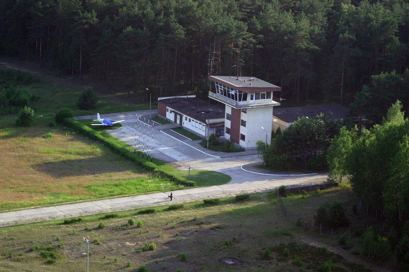 Lotnisko w Szymanach niedaleko Starych Kiejkut. Tutaj według amerykańskich mediów miały lądować samoloty CIA z więźniami Al-Kaidy