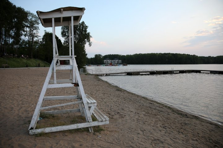 Odnowią molo na plaży miejskiej. Czy zdążą przed wakacjami?