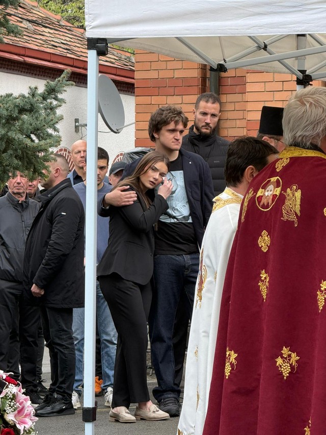 Sahranjen Duško Vujošević