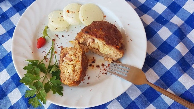 punjene pljeskavice