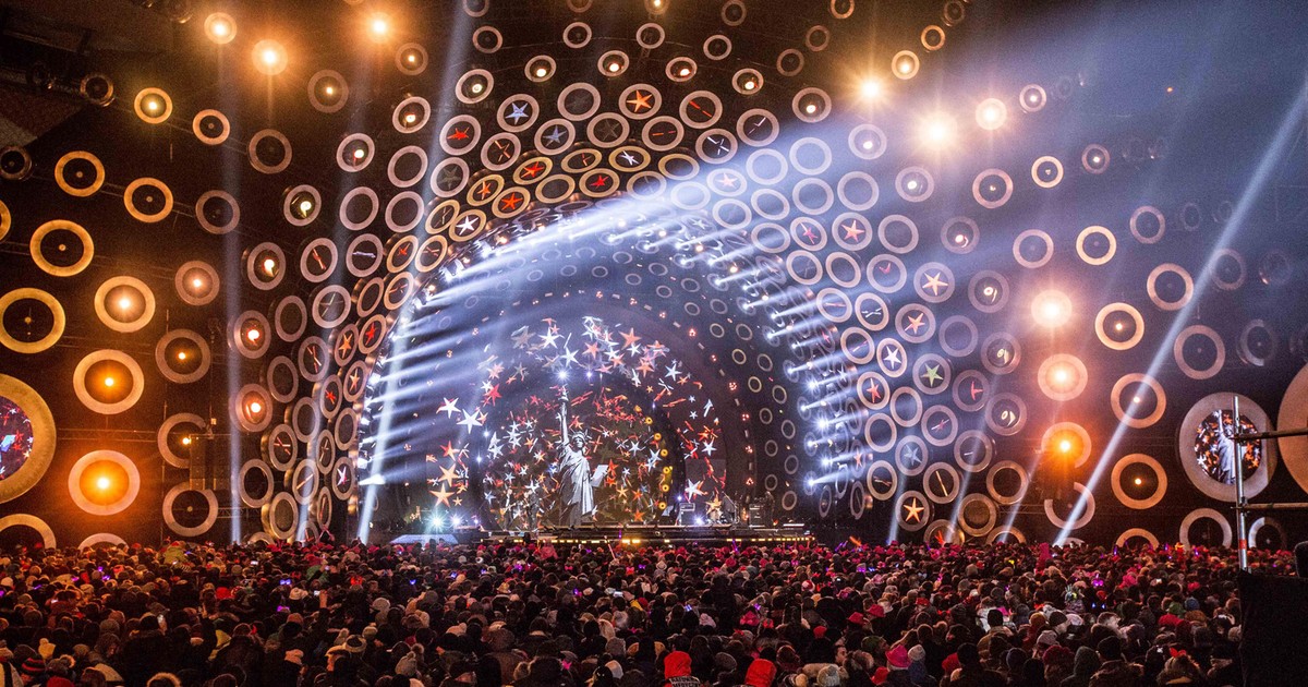 Szampańska zabawa. Te miejsca w Polsce będą oblegane przez tłumy. Zapomnijcie o wolnych noclegach