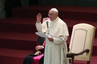 Castro na prywatnej audiencji u Papieża w Watykanie